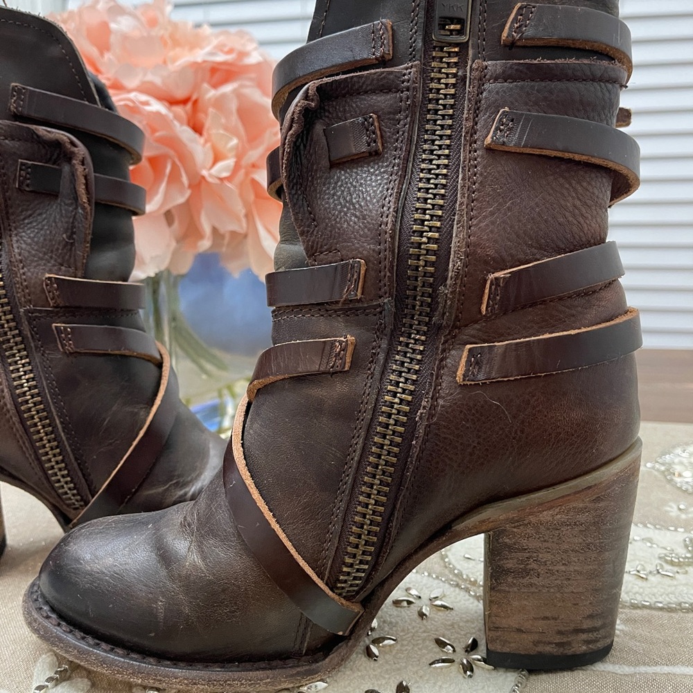 Freebird Baker Boots Women Size 6 Brown Mid-Calf Chunky Heel Strappy - Picture 5 of 12